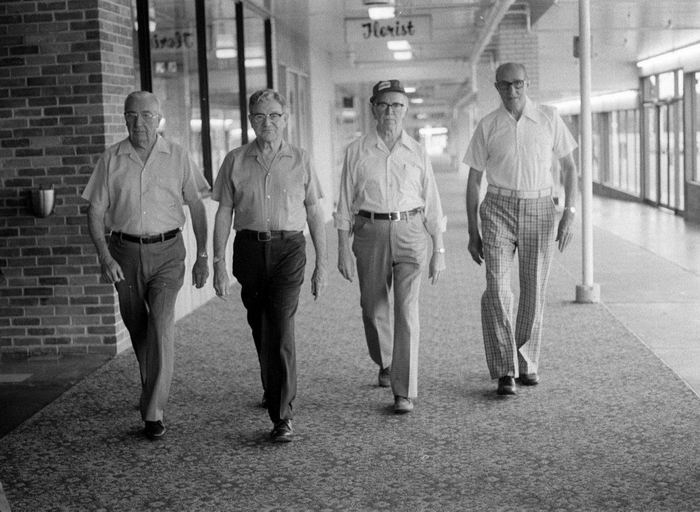 Jackson Crossing (Paka Plaza) - Historical Photos Of Paka Plaza From Mlive (newer photo)